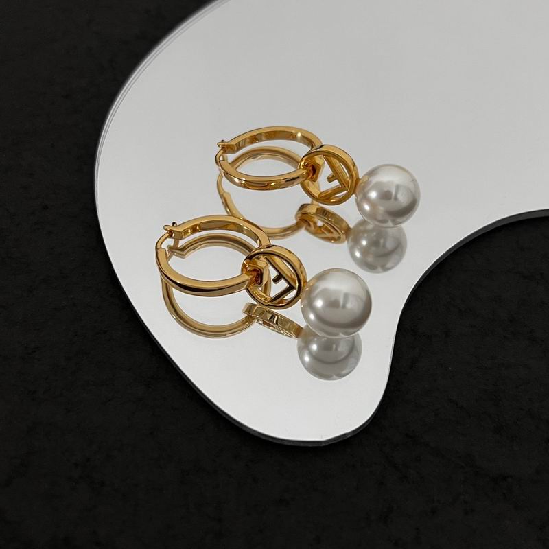 Fendi earring 03lyr73